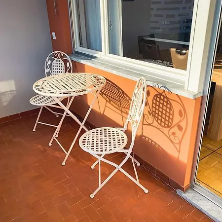 Vivere A - 5 Minuti Da Piazza Grande דירה