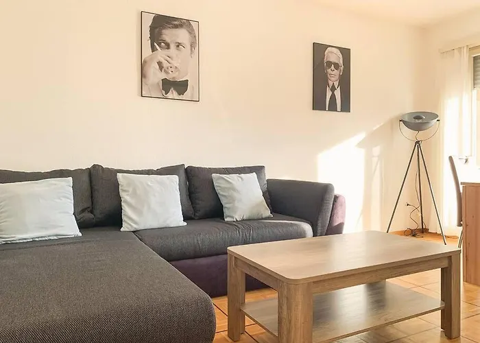 Vivere A - 5 Minuti Da Piazza Grande Appartement *